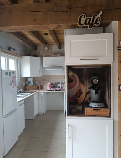 cuisine-bar-a-cafe-gite-l_etable-gites-de-la-montee-perdrix-toulon-sur-allier