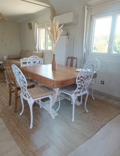 le fenil-vue-entree-gites-de-la-montee-perdrix-toulon-sur-allier